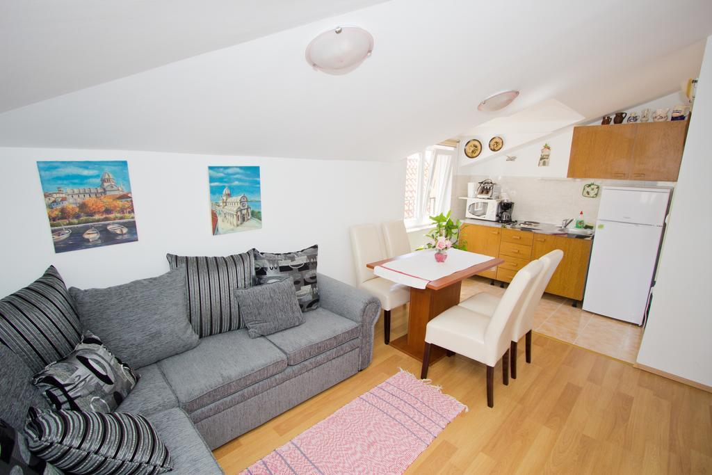 Apartment Bucevic Sibenik Bilik gambar